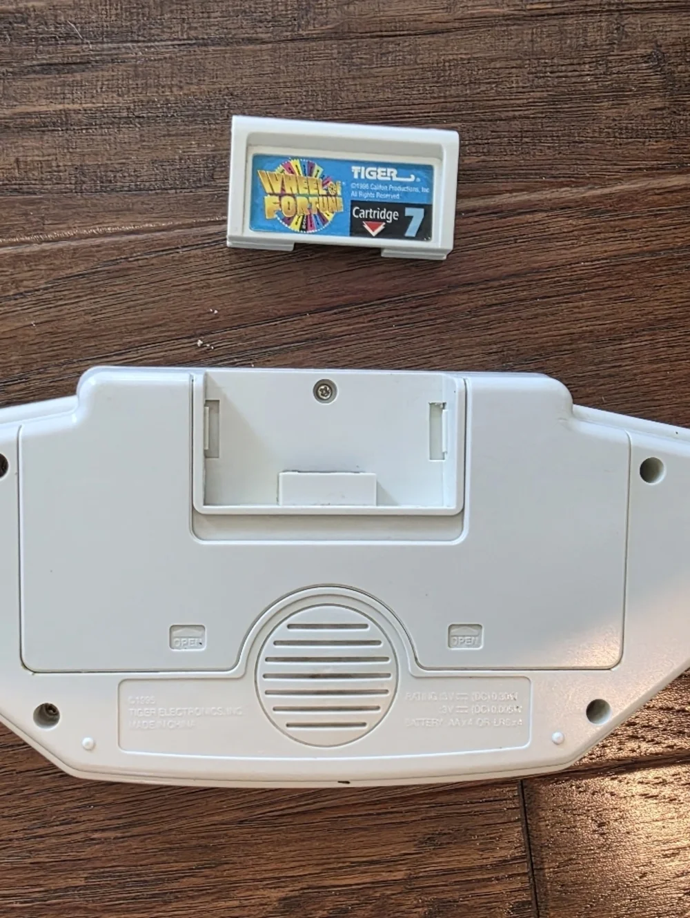 Vintage Tiger Electronics Wheel of Fortune Handheld Game with Cartridge 7